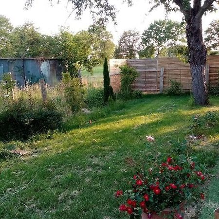 Chalet Pour Deux Personnes Saint-Pierre-du-Lorouer Ngoại thất bức ảnh