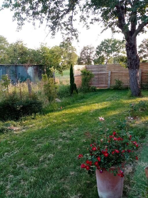 Chalet Pour Deux Personnes Saint-Pierre-du-Lorouer Ngoại thất bức ảnh