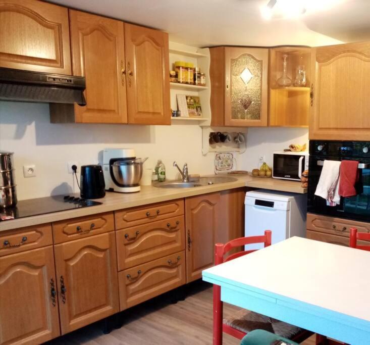 Chalet Pour Deux Personnes Saint-Pierre-du-Lorouer Ngoại thất bức ảnh